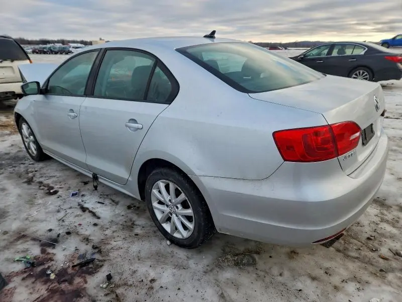 2011 VOLKSWAGEN JETTA SE  