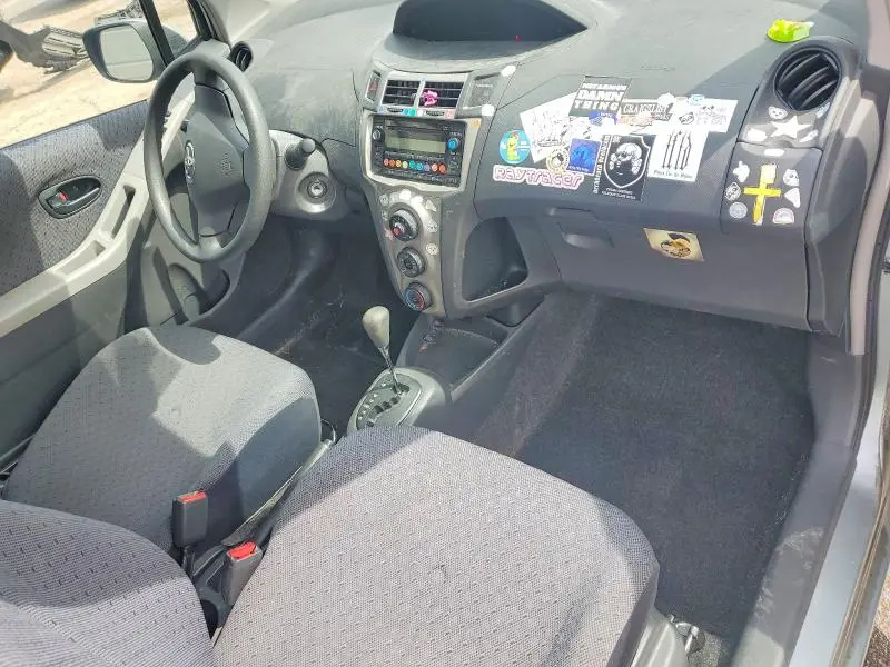 2011 TOYOTA YARIS BASE  