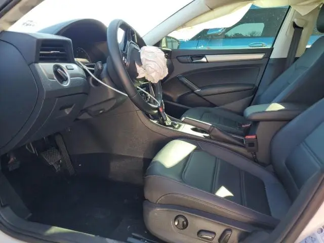 2021 VOLKSWAGEN PASSAT SE  