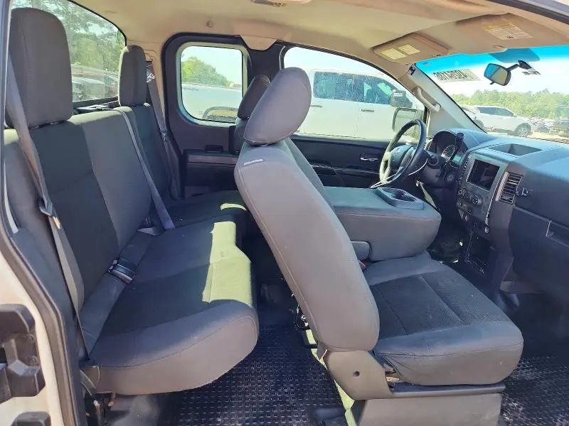 2015 NISSAN TITAN S  
