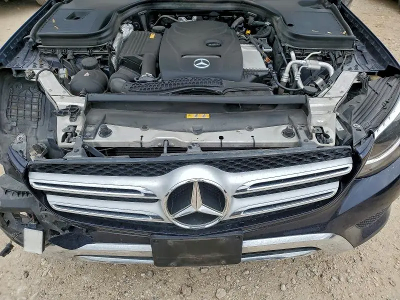2017 MERCEDES-BENZ GLC 300  