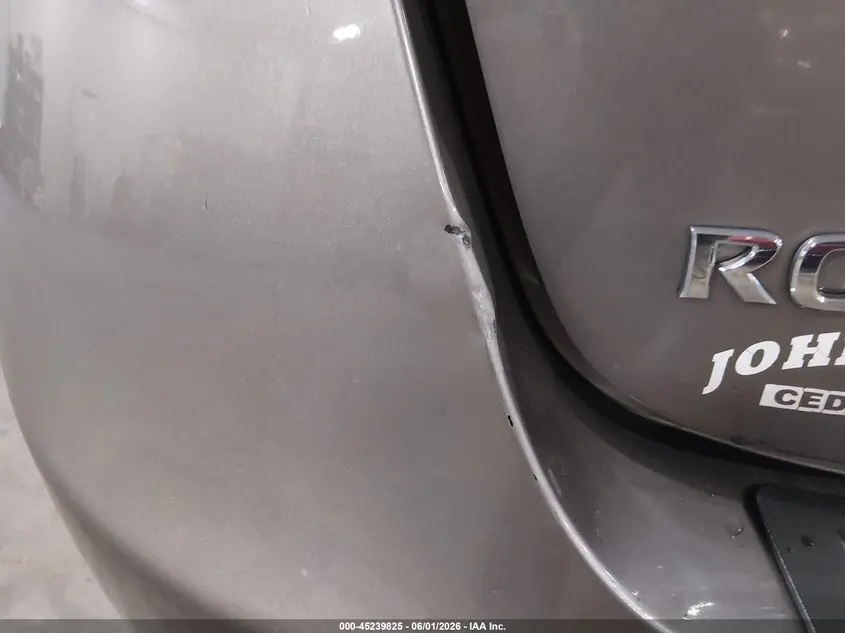 2010 NISSAN ROGUE S
