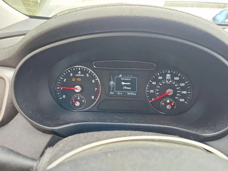 2016 KIA SORENTO LX  