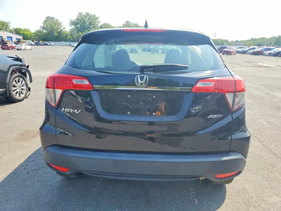 2021 HONDA HR-V LX  