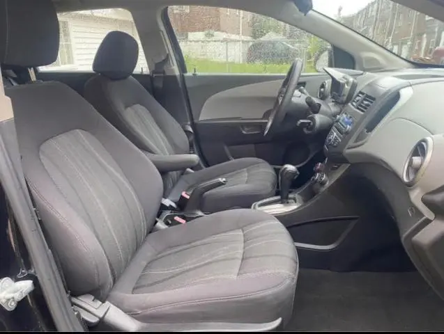 2013 CHEVROLET SONIC LT  