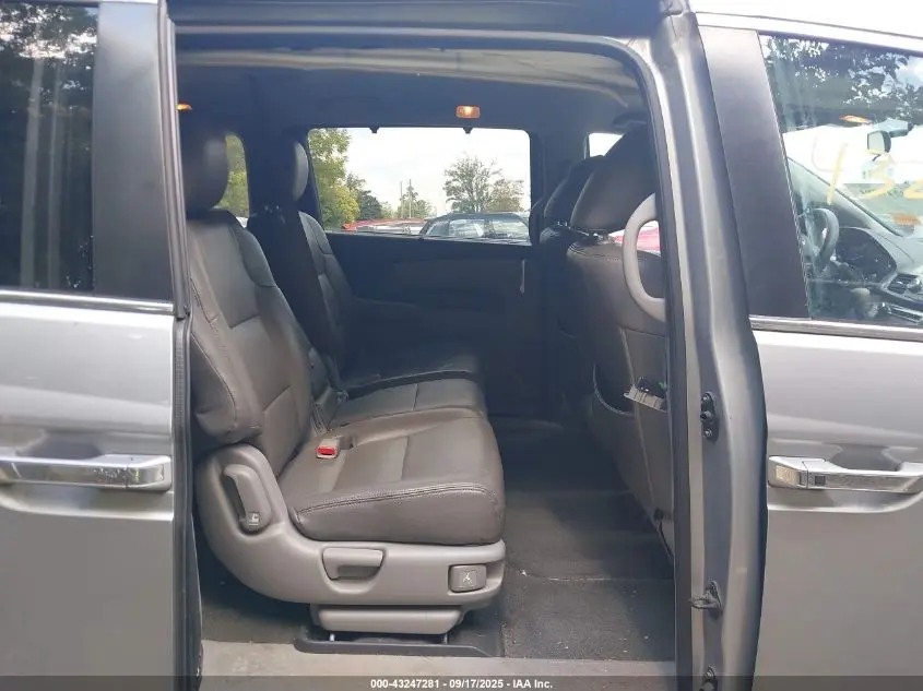 2016 HONDA ODYSSEY SE