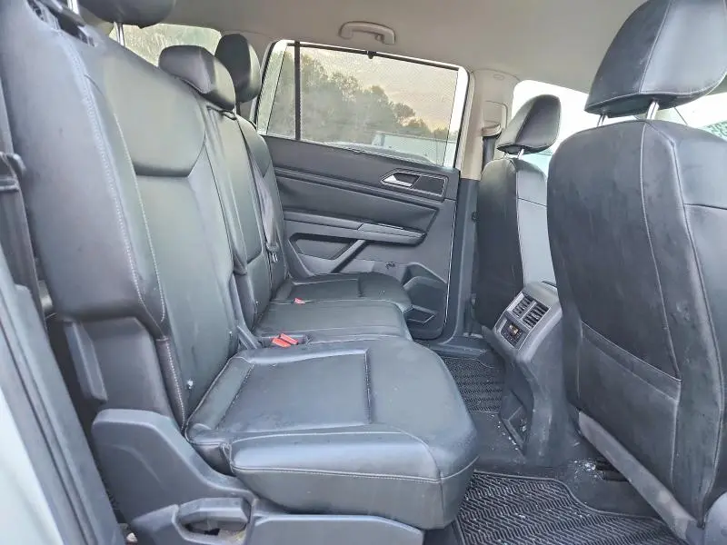 2018 VOLKSWAGEN ATLAS SE  