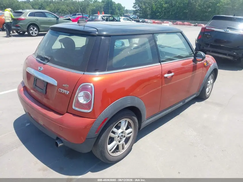 2013 MINI HARDTOP COOPER