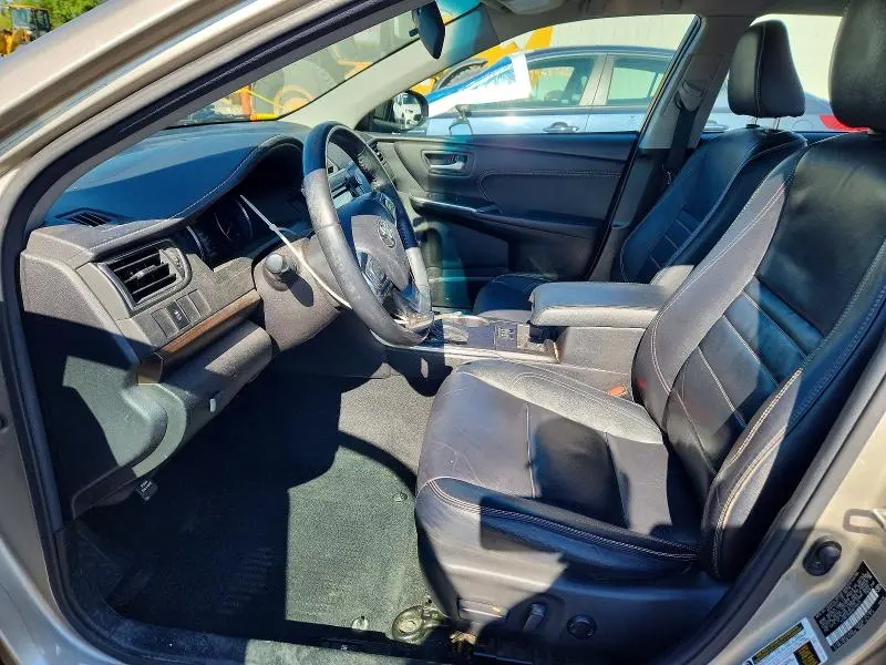 2017 TOYOTA CAMRY XLE  