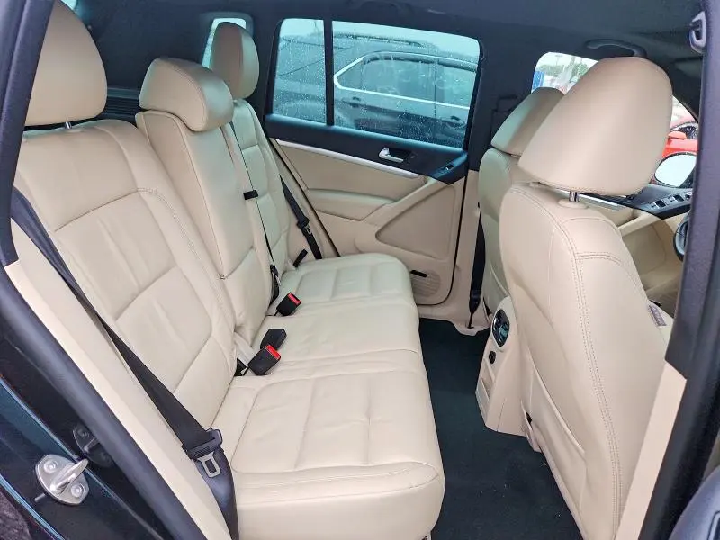 2014 VOLKSWAGEN TIGUAN S  