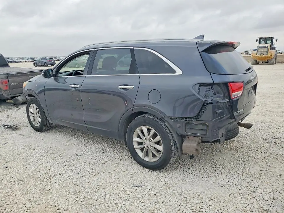 2017 KIA SORENTO LX  