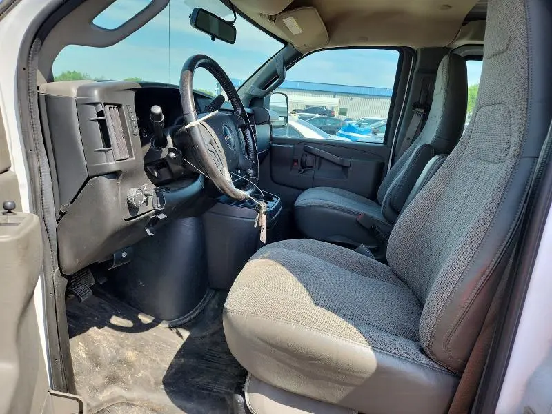 2023 GMC SAVANA G3500  
