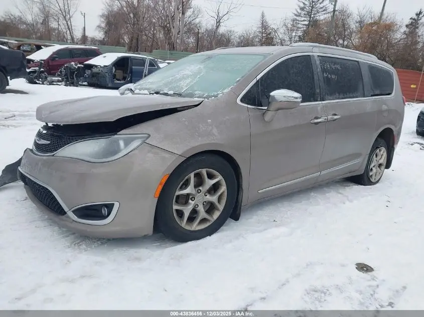 2017 CHRYSLER PACIFICA LIMITED