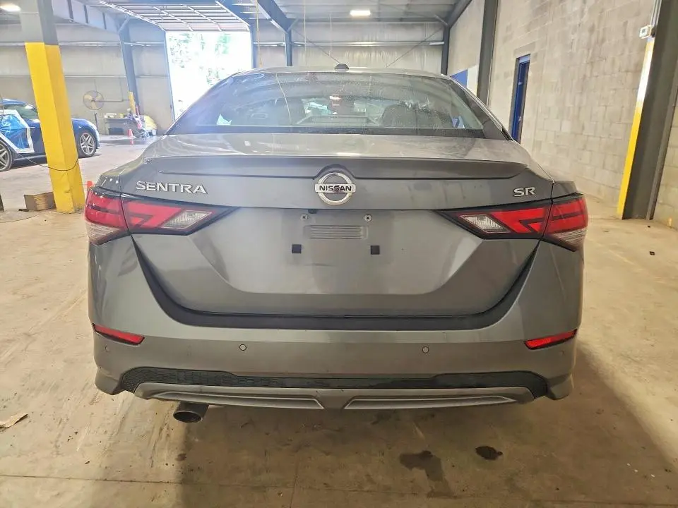 2022 NISSAN SENTRA SR  