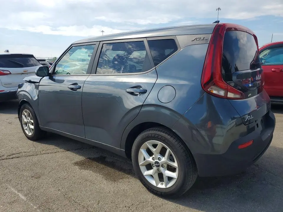 2022 KIA SOUL LX  