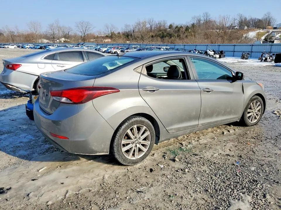 2014 HYUNDAI ELANTRA SE  