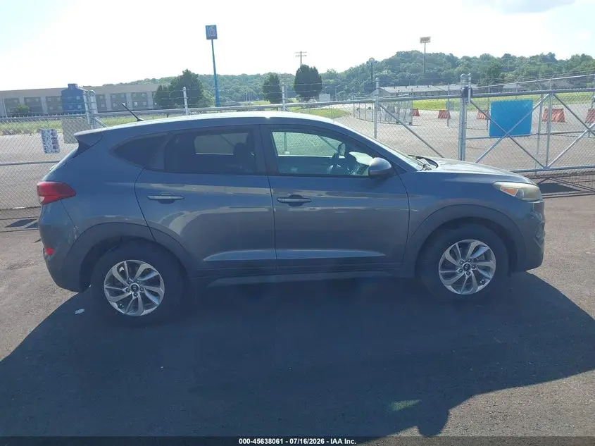 2018 HYUNDAI TUCSON SE
