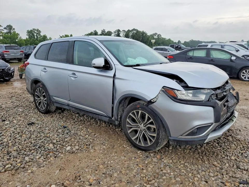 2016 MITSUBISHI OUTLANDER SE  