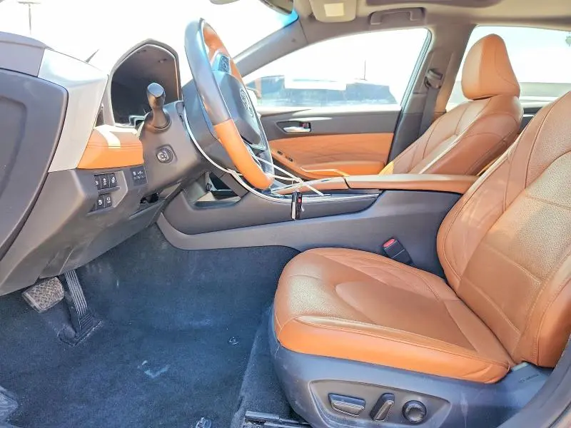 2019 TOYOTA AVALON LIMITED  