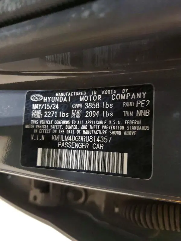 2024 HYUNDAI ELANTRA SEL  