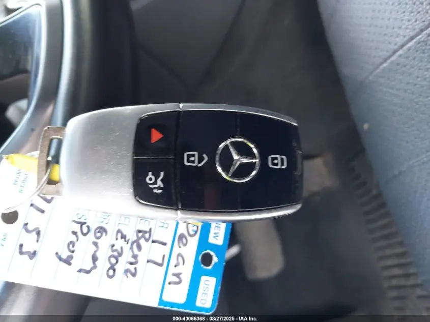 2017 MERCEDES-BENZ E 300  