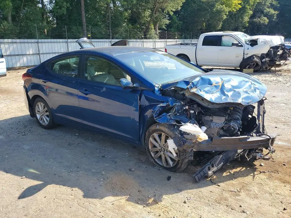2015 HYUNDAI ELANTRA SE  