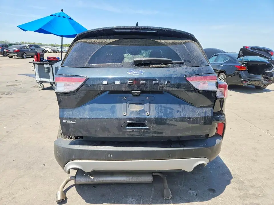 2022 FORD ESCAPE SEL  