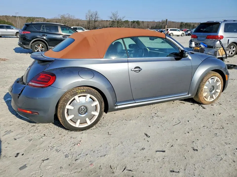 2019 VOLKSWAGEN BEETLE S  