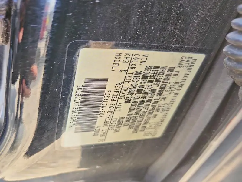 2011 NISSAN VERSA 1.8 S  
