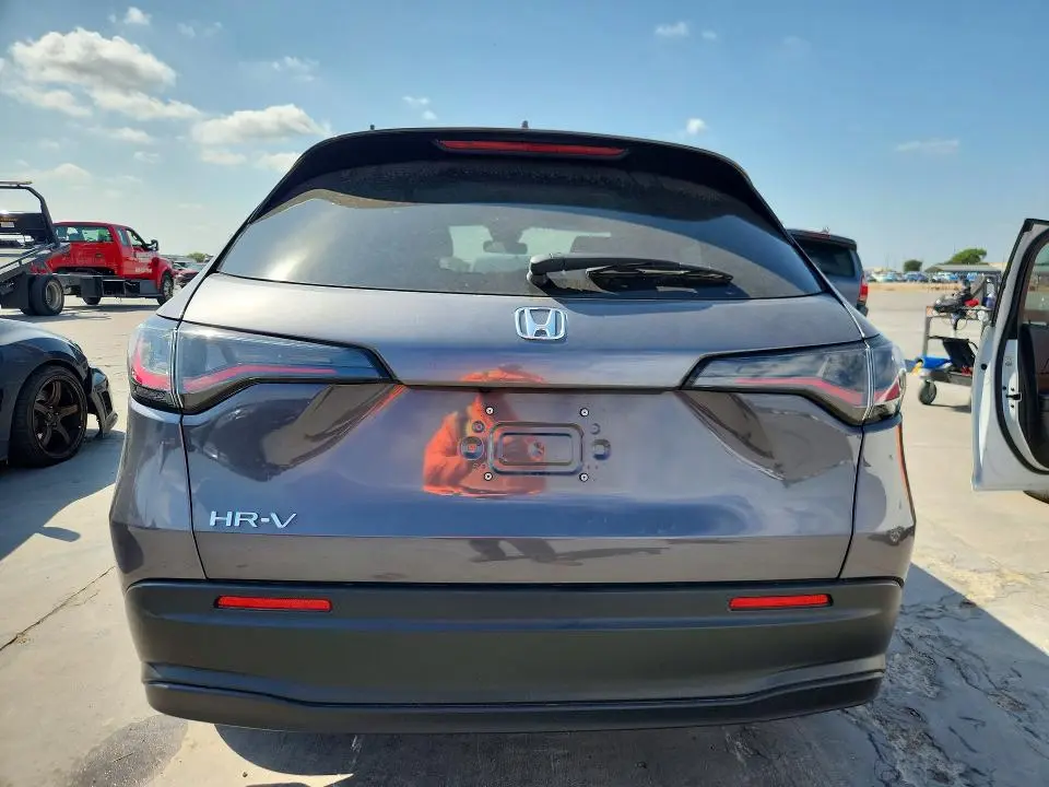 2026 HONDA HR-V LX  