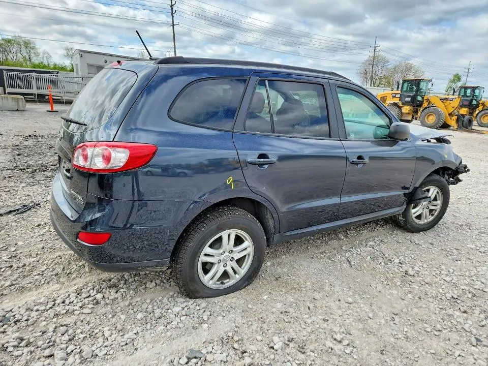 2011 HYUNDAI SANTA FE GLS  