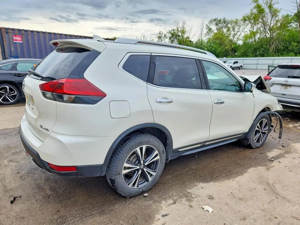 2018 NISSAN ROGUE SL  