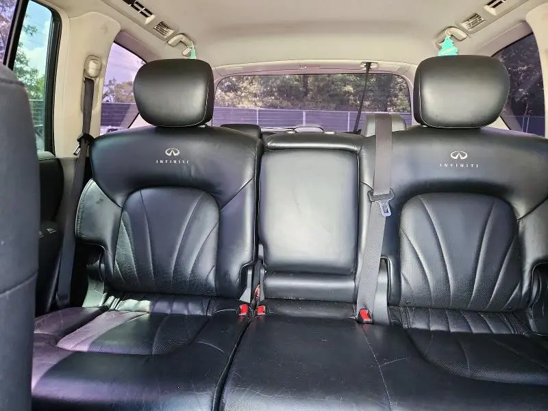 2011 INFINITI QX56 BASE  