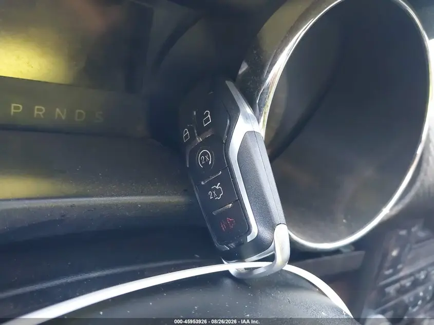 2015 FORD MUSTANG V6