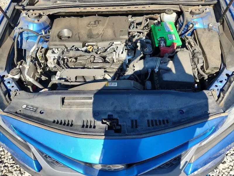 2019 TOYOTA CAMRY SE  