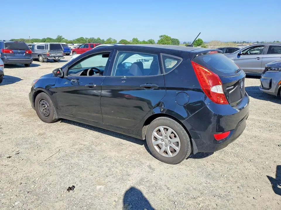 2012 HYUNDAI ACCENT GS  