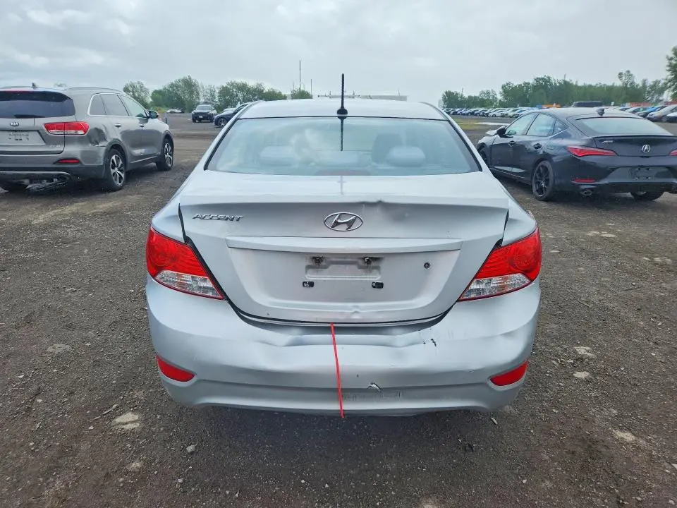2012 HYUNDAI ACCENT GLS  