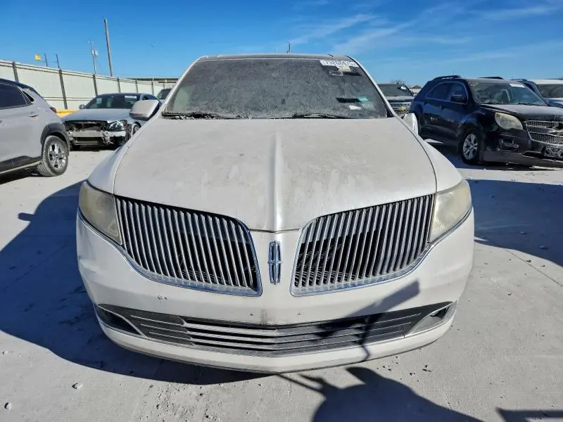2013 LINCOLN MKT   