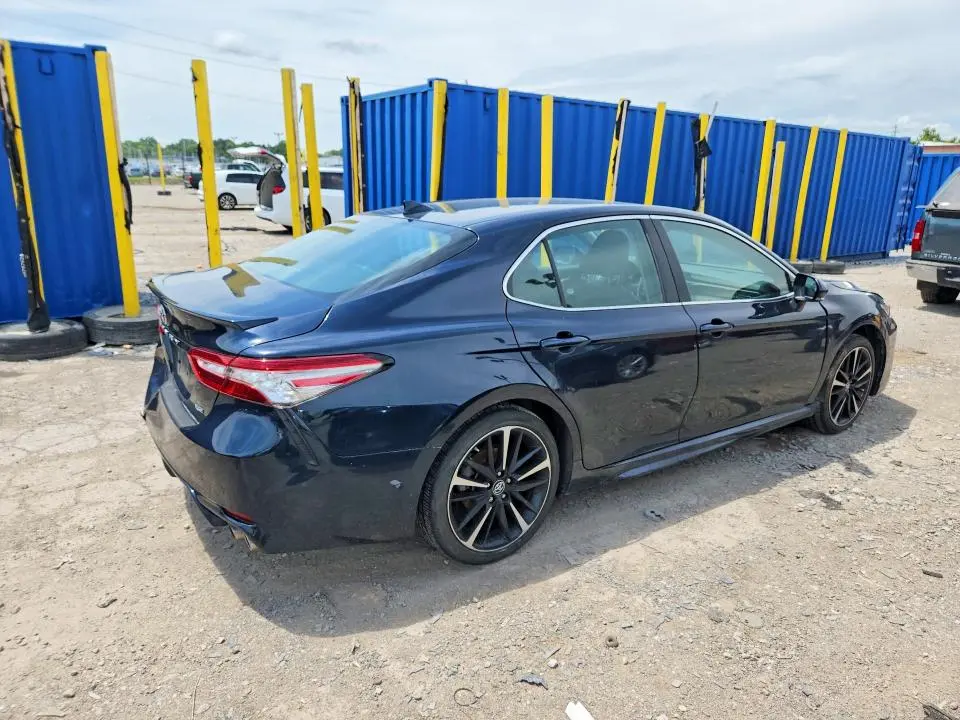 2019 TOYOTA CAMRY XSE  
