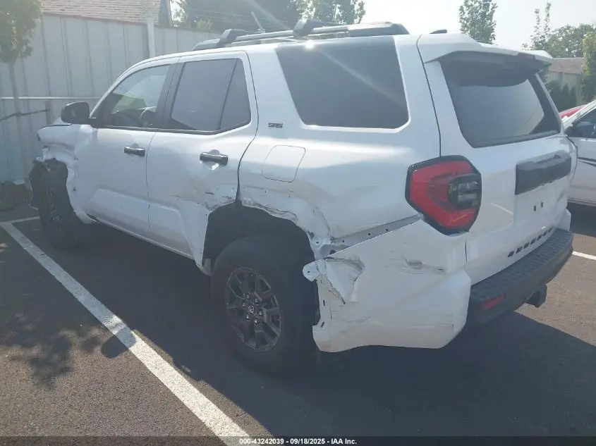 2025 TOYOTA 4RUNNER SR5