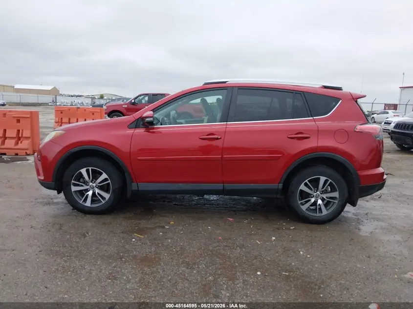 2016 TOYOTA RAV4 XLE