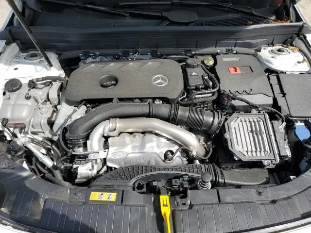 2024 MERCEDES-BENZ GLB 250 4MATIC  