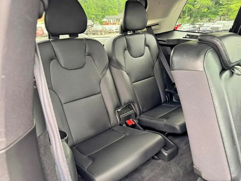 2016 VOLVO XC90 T6  