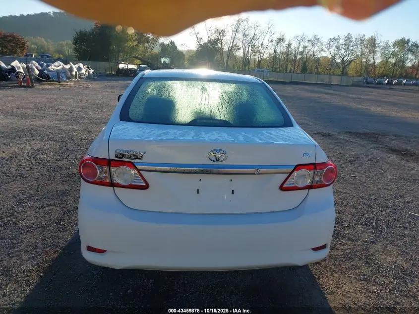 2013 TOYOTA COROLLA LE