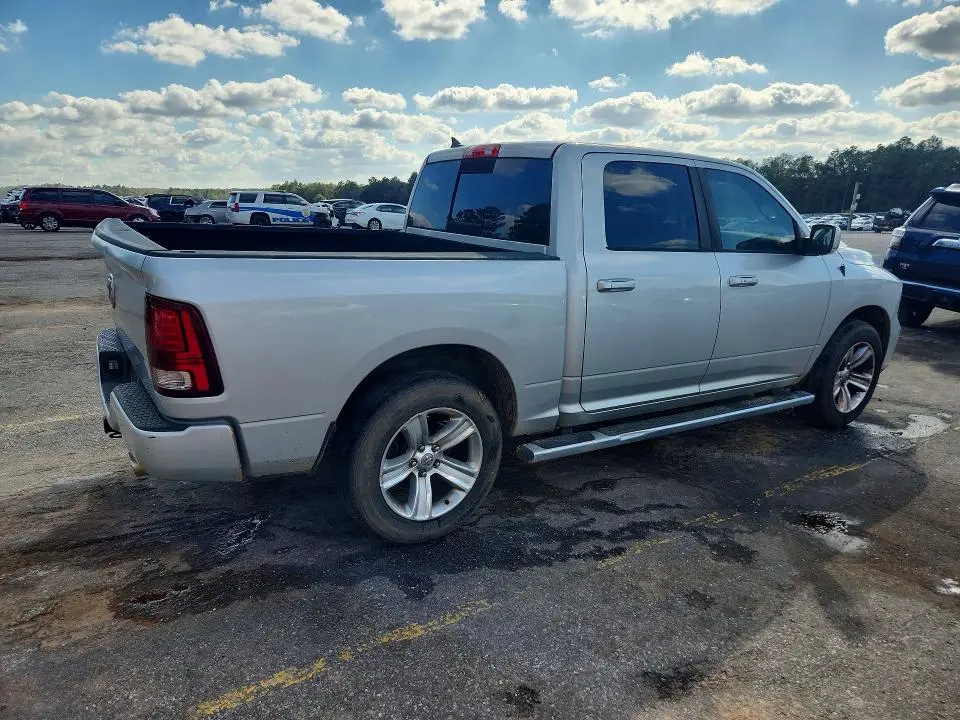 2016 RAM 1500 SPORT  