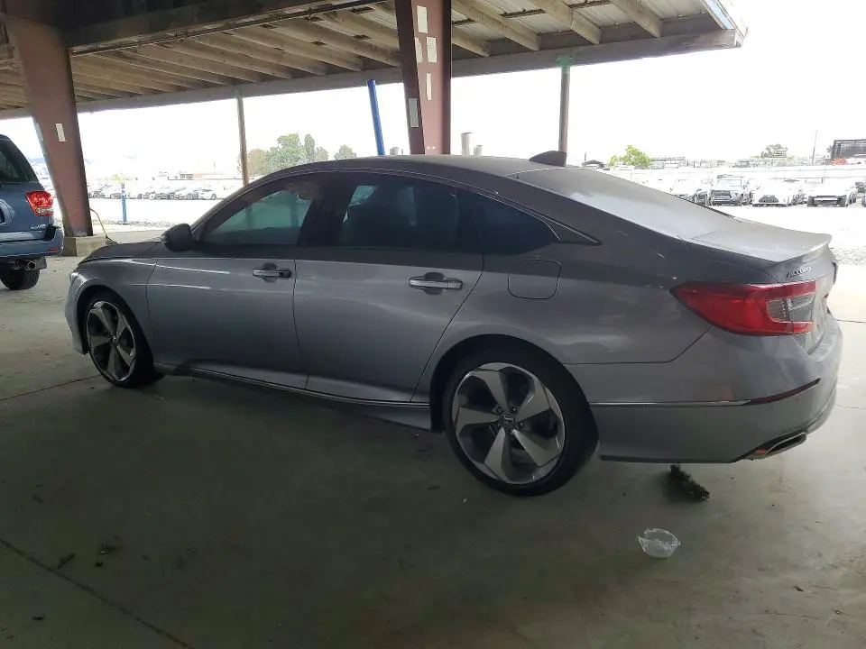2020 HONDA ACCORD TOURING  