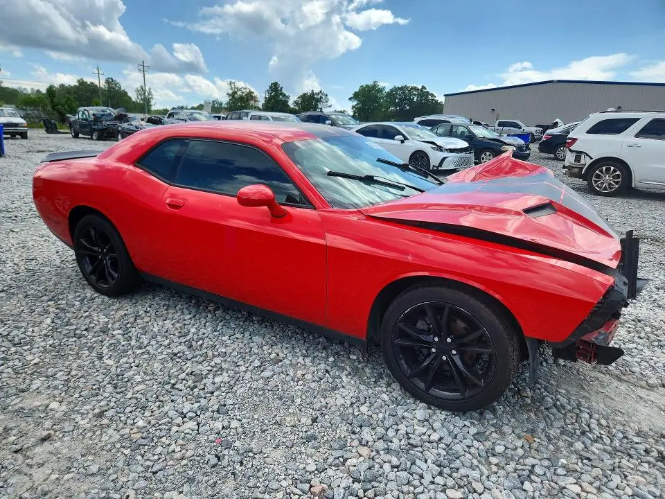 2016 DODGE CHALLENGER SXT  