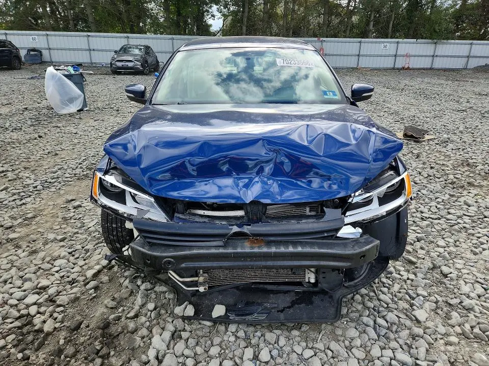 2013 VOLKSWAGEN JETTA SE  