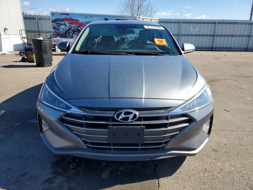 2019 HYUNDAI ELANTRA SEL  