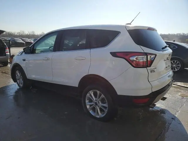 2017 FORD ESCAPE SE  